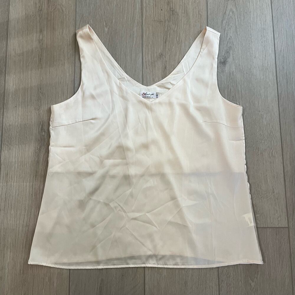 Boutique Women's Cream V-Neck Blouse Size L